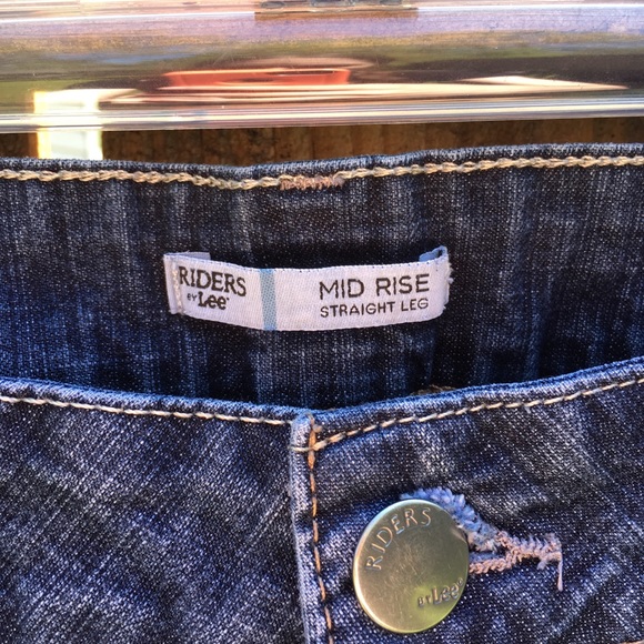 Straight Leg Mid Rise Jeans - Picture 6 of 6